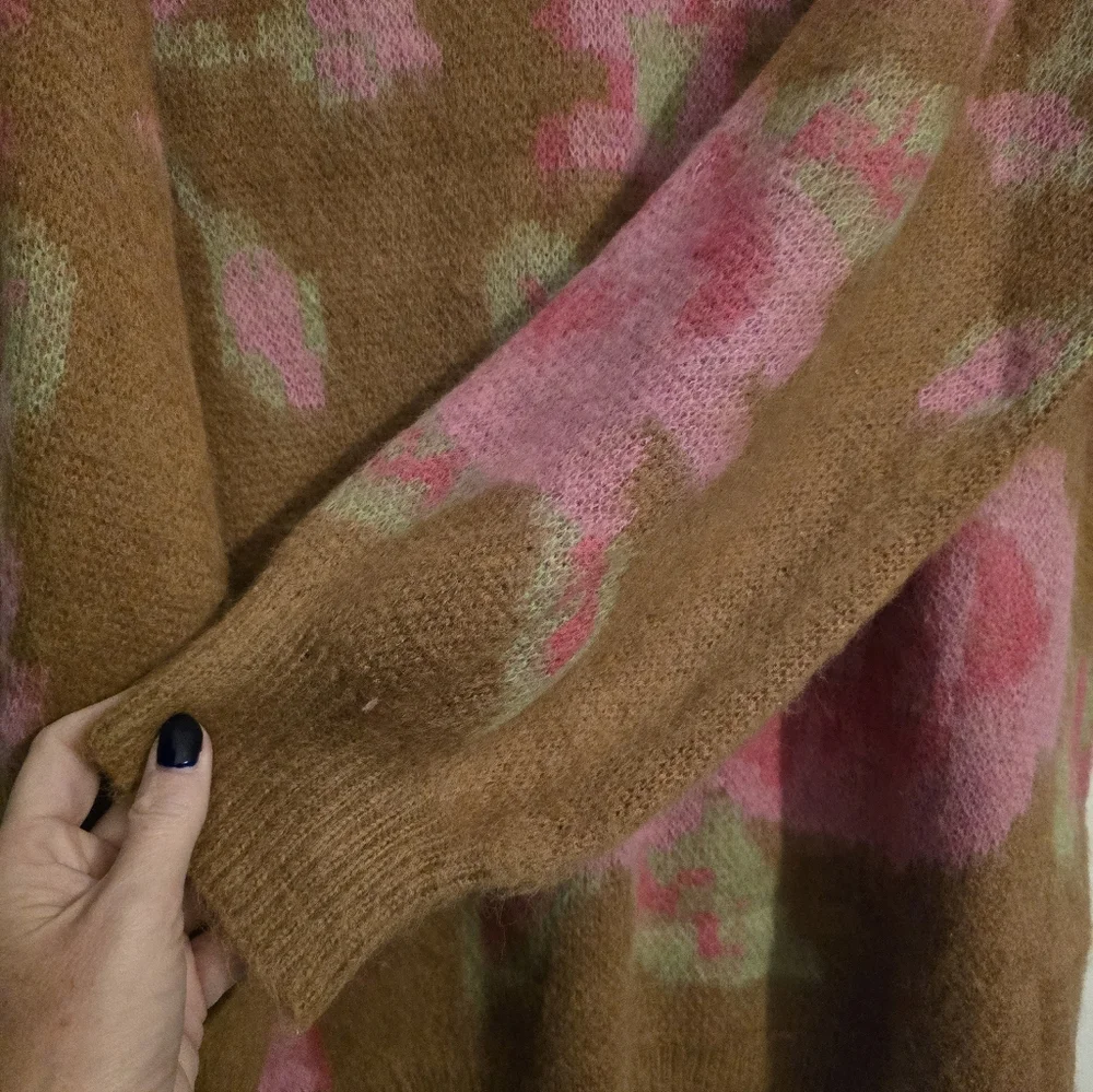 ENTRO Brown Floral Sweater  Size XL-- Brand New With Tags - Picture 7 of 9